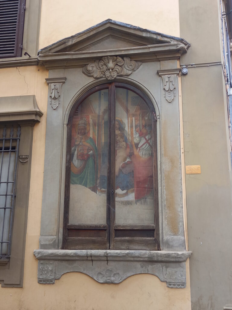 tabernacolo in via benedetta angolo via della scala