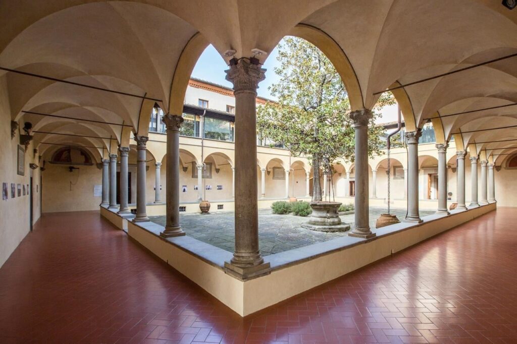 chiostro della badia fiesolana