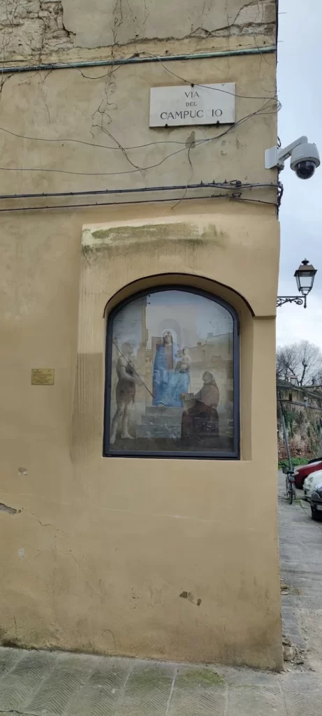 tabernacolo in via del campuccio angolo piazza tasso